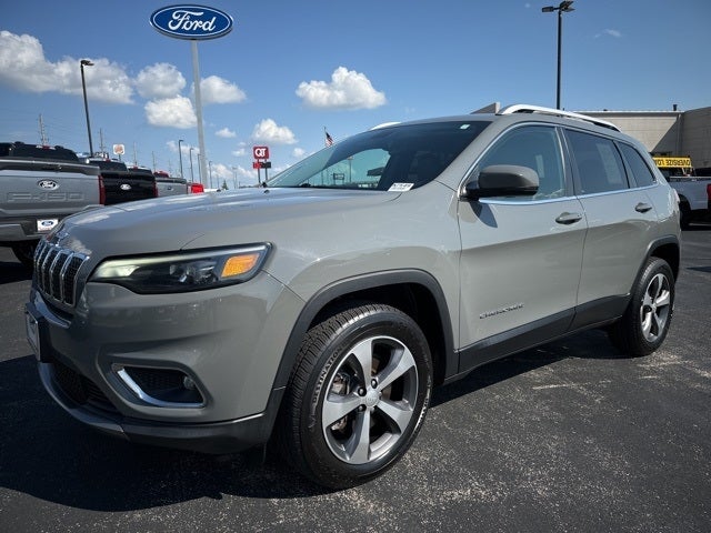 Used 2019 Jeep Cherokee Limited with VIN 1C4PJMDX0KD492048 for sale in Kansas City